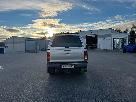 Toyota Hilux 2010 photo 3