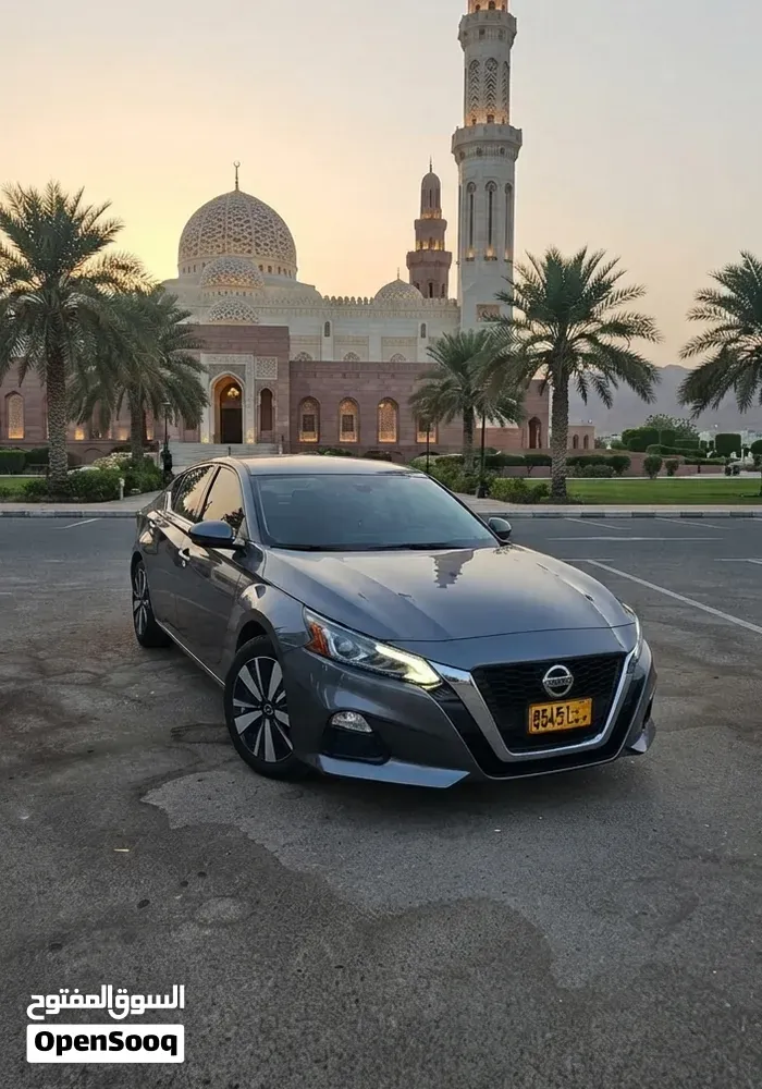 Nissan Altima 2021 photo 2
