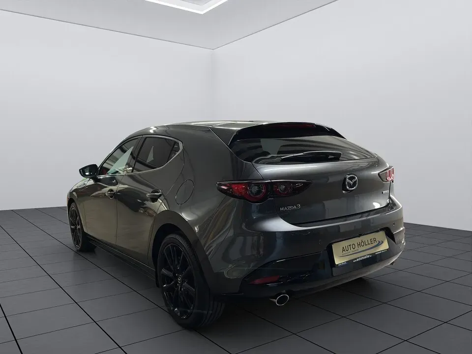 Mazda Mazda3 2025 photo 3