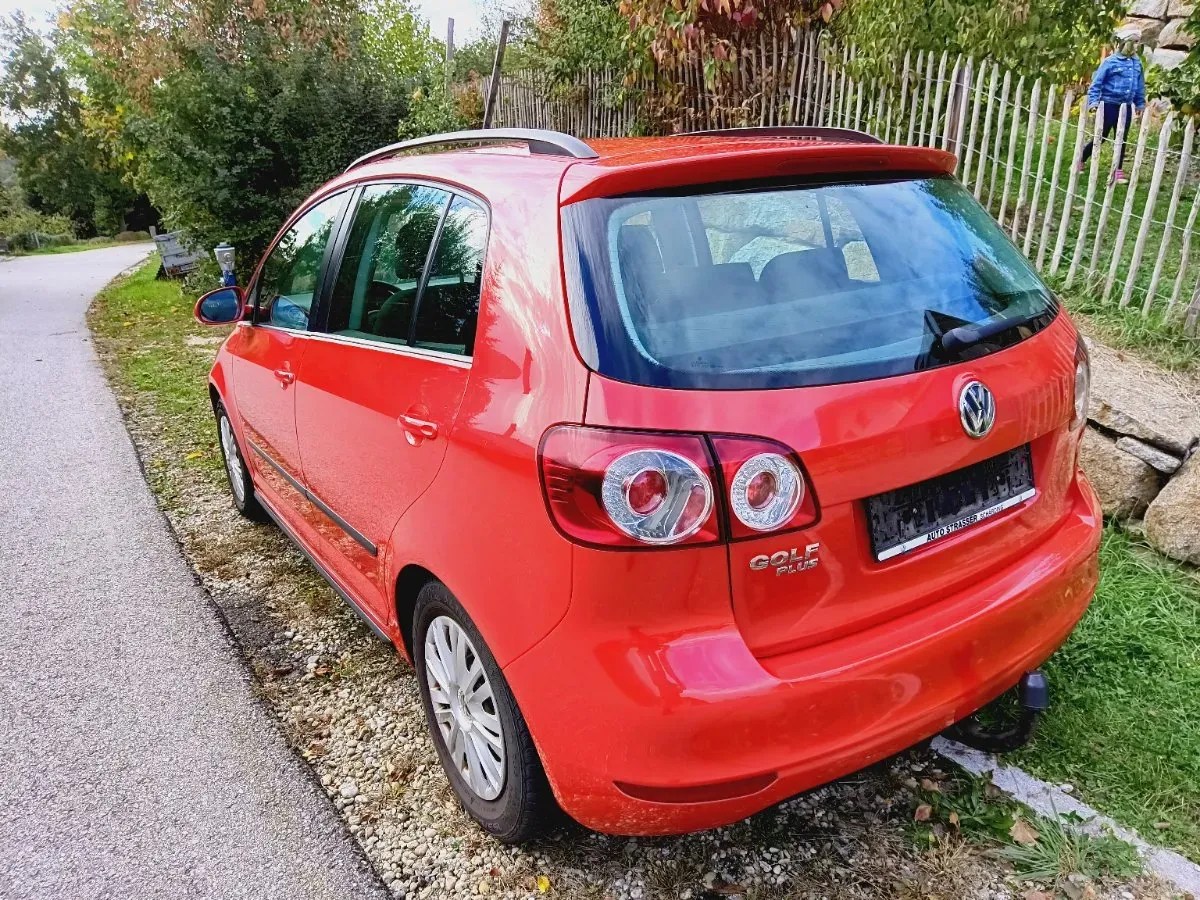 Volkswagen Golf 2009 photo 2