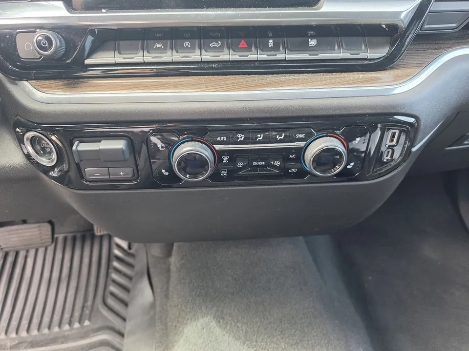 Chevrolet Silverado 1500 2025 photo 4