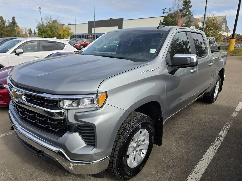Chevrolet Silverado 1500 2025 photo 2