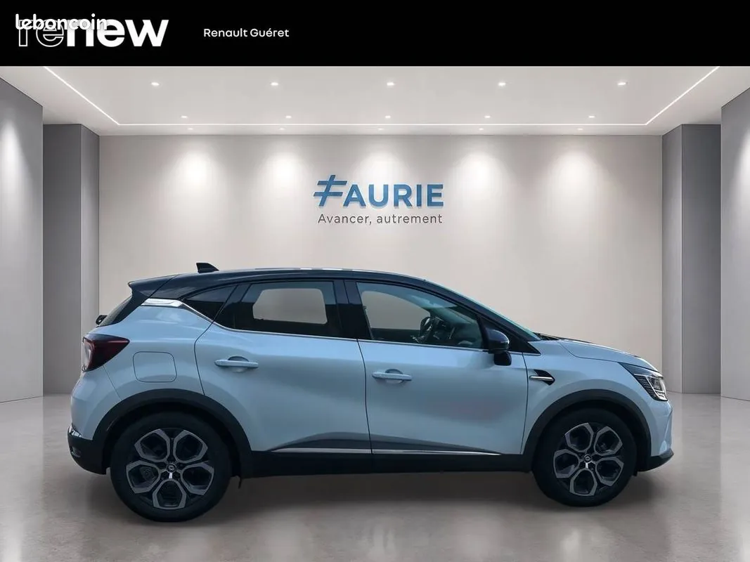 Renault Captur 2023 photo 4