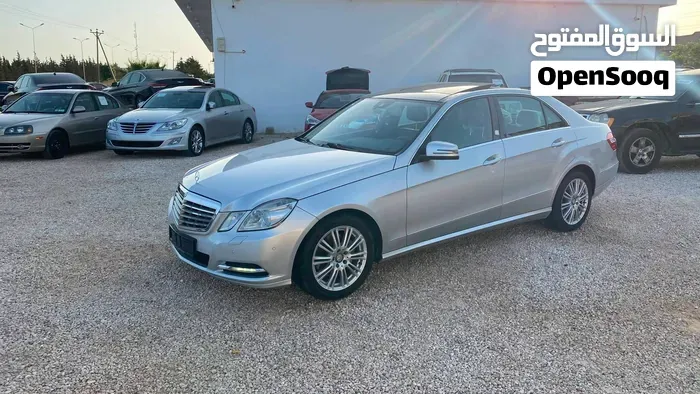 Mercedes-Benz E300 2012 photo 4