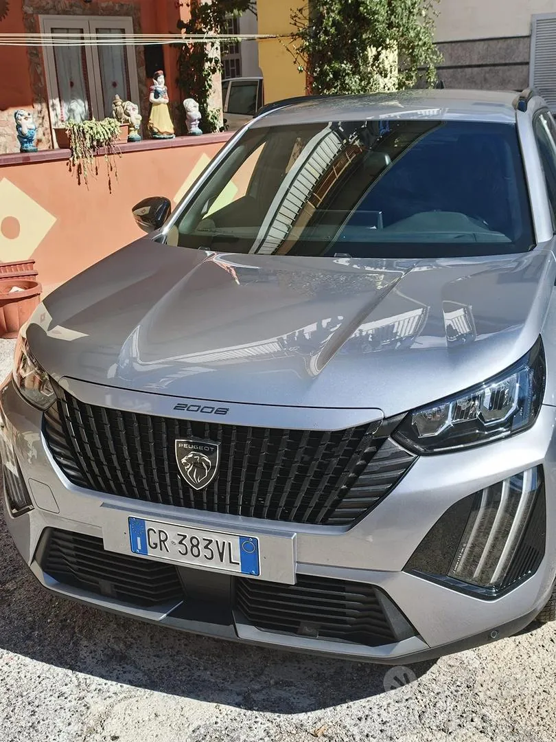 Peugeot 2008 2023 photo 4