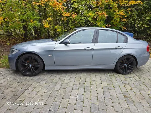 BMW 320I