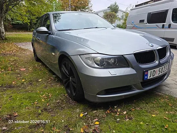 BMW 320I 2008 photo 2