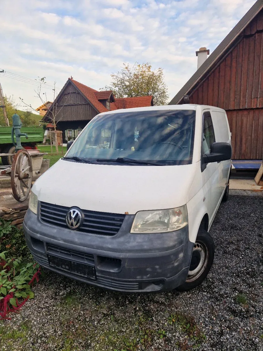 Volkswagen T5 2008 photo 2