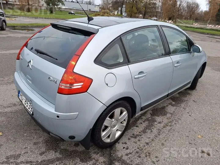Citroen C4 2006 photo 3