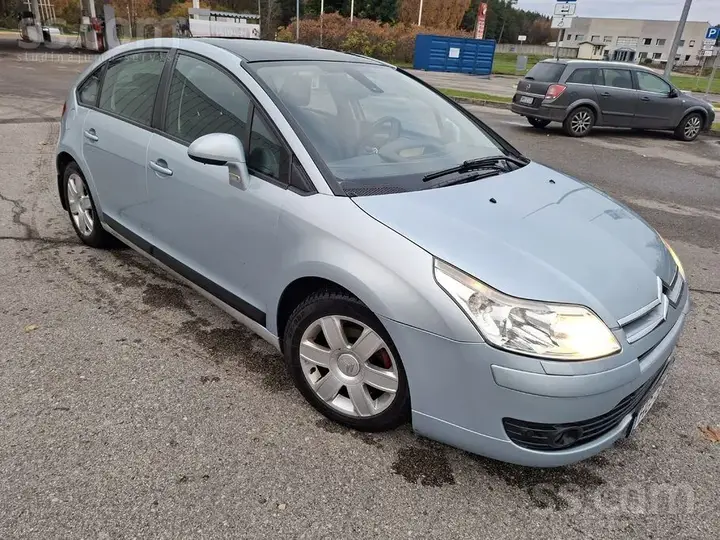 Citroen C4 2006 photo 2
