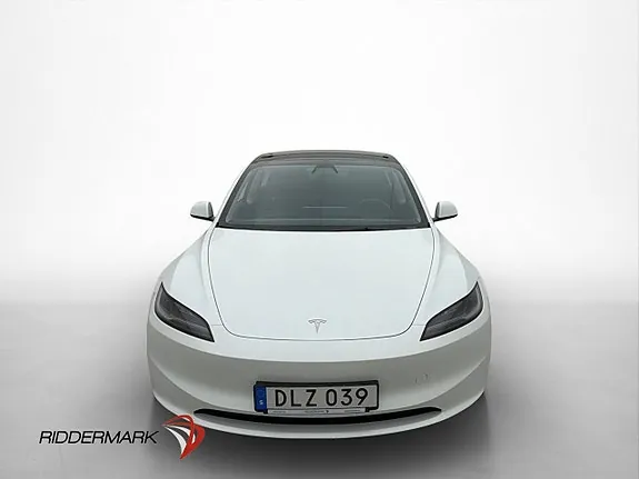 Tesla Model 3 2024 photo 3