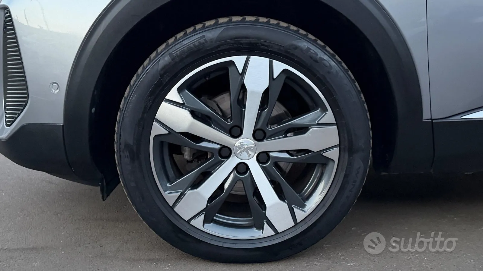 Peugeot 5008 2023 photo 4