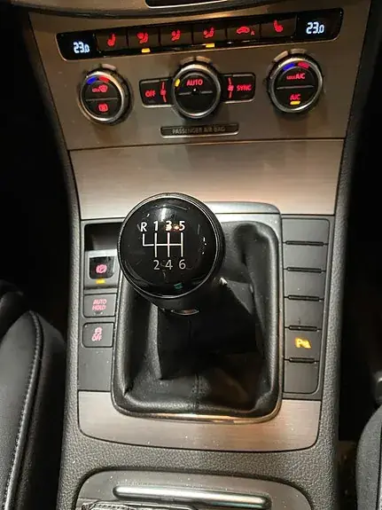 Volkswagen Passat 2014 photo 3