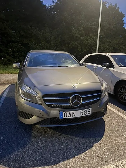 Mercedes-Benz A180