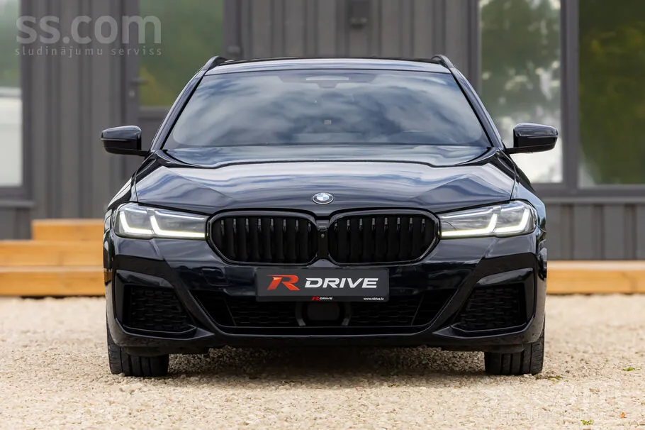 BMW 530D 2021 photo 2