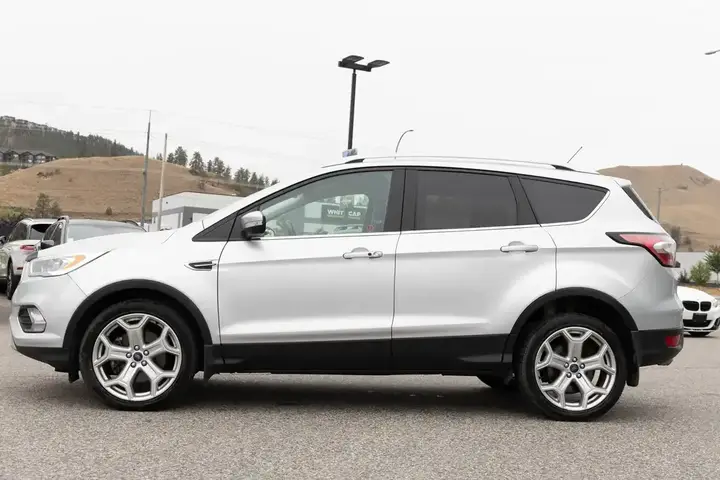 Ford Escape 2017 photo 2
