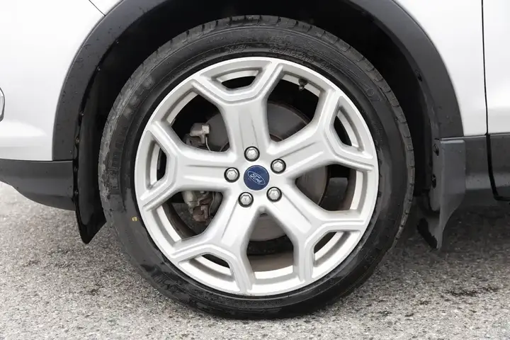 Ford Escape 2017 photo 3