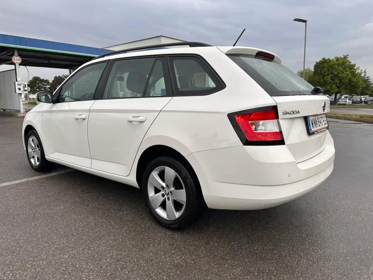 Skoda Fabia 2017 photo 3