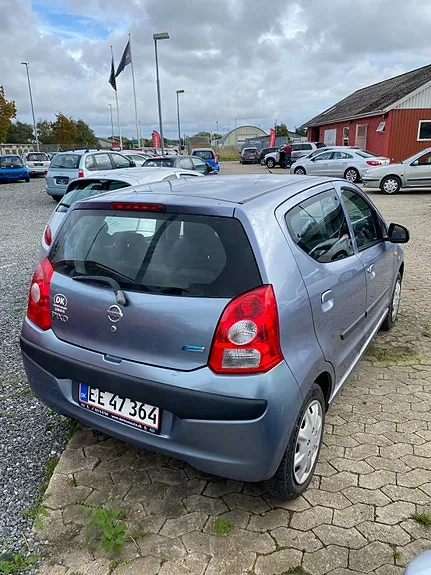Nissan Pixo 2009 photo 4