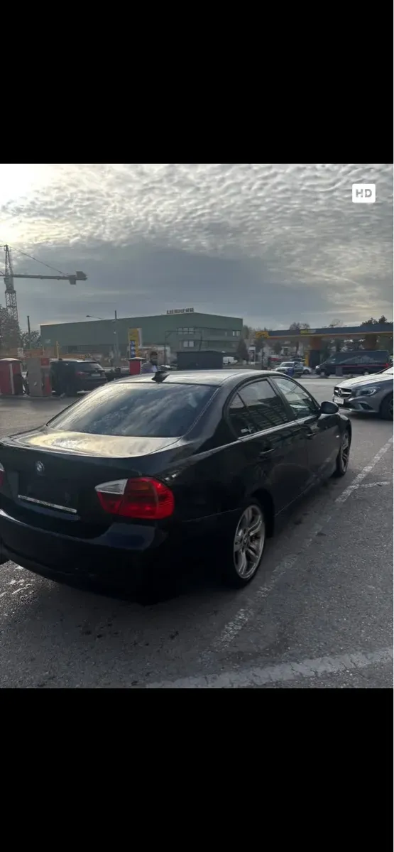BMW 3 Series 2005 photo 2