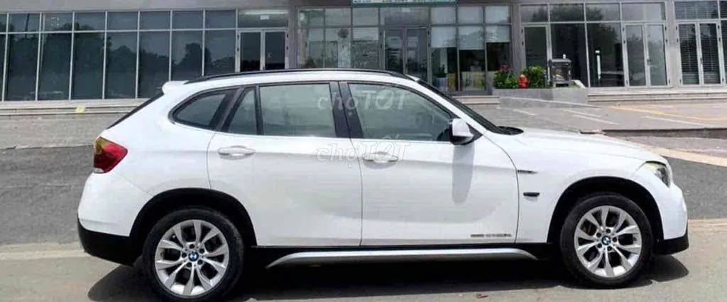 BMW X1 2011 photo 2