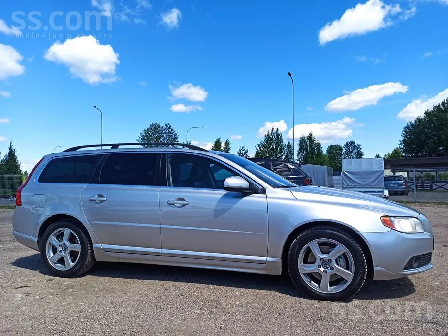 Volvo V70 2013 photo 4