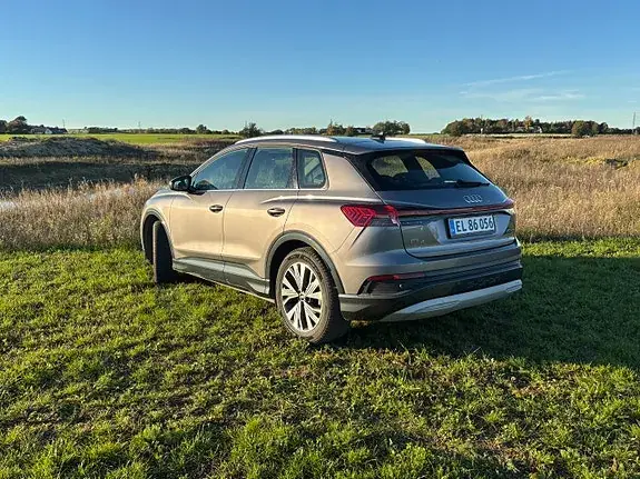 Audi Q4 E-Tron 2021 photo 2