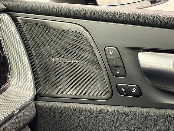 Volvo Xc60 2025 photo 5
