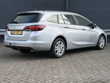 Opel Astra 2018 photo 2