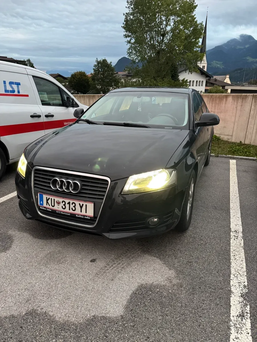 Audi A3 2009 photo 2