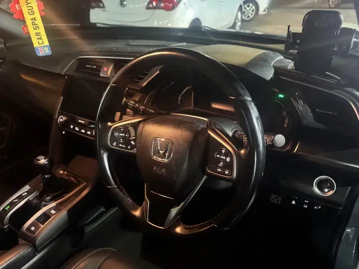 Honda Civic 2018 photo 4