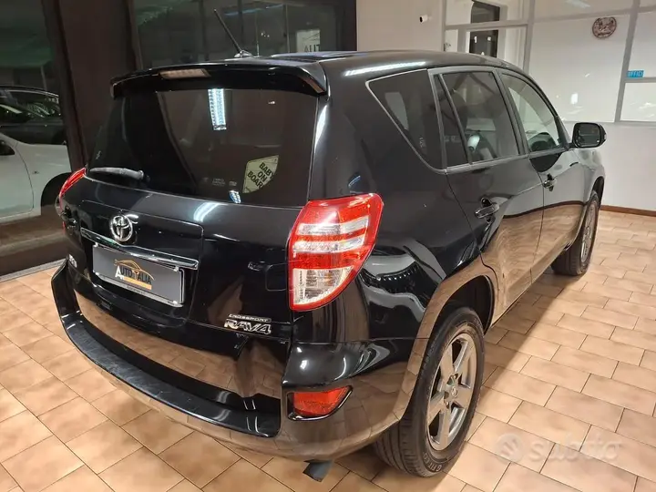 Toyota Rav4 2012 photo 4