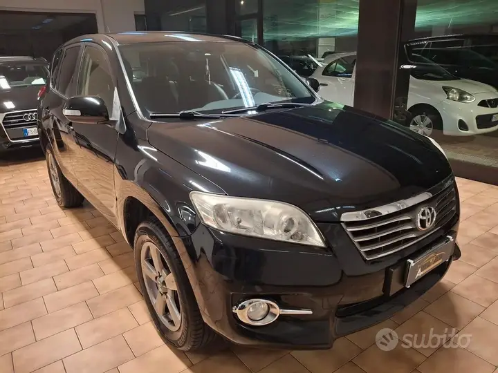 Toyota Rav4 2012 photo 3