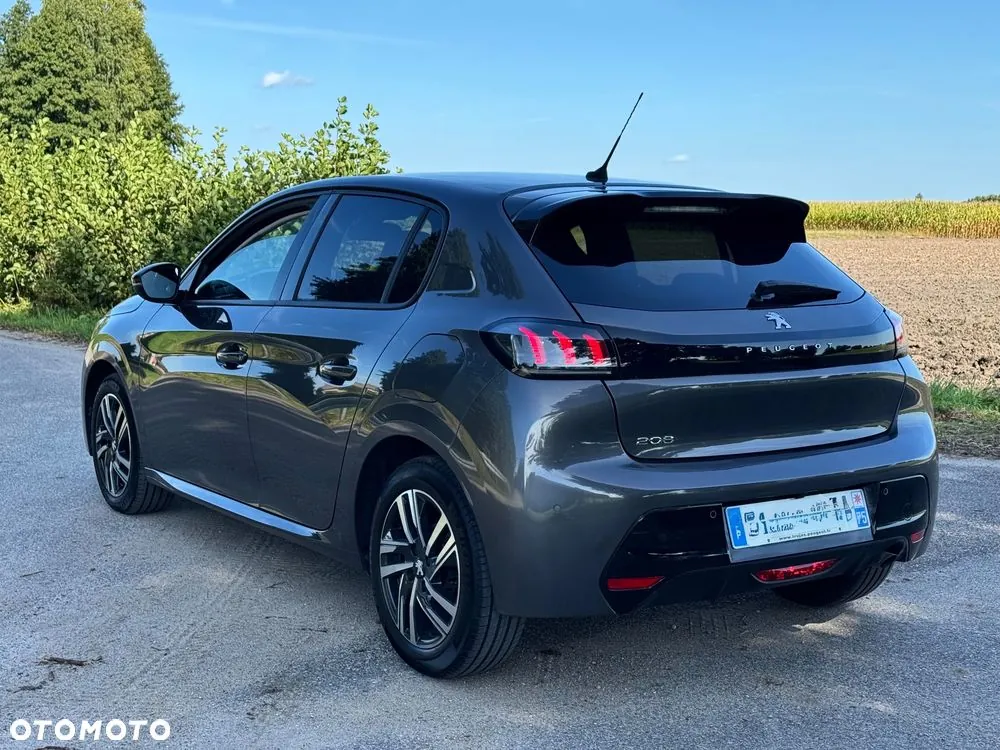 Peugeot 208 2022 photo 4