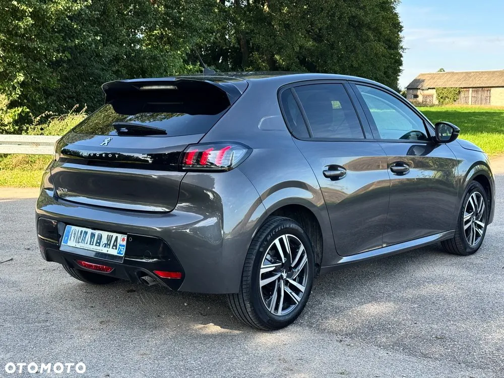 Peugeot 208 2022 photo 3