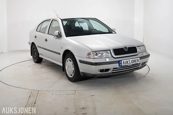 Skoda Octavia 2000 photo 3