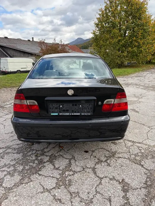 BMW 3 Series 2002 photo 3