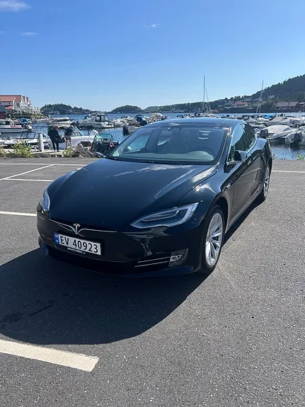 Tesla Model S 2018 photo 2