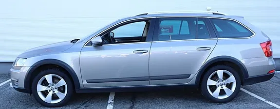 Skoda Octavia Scout 2015 photo 4