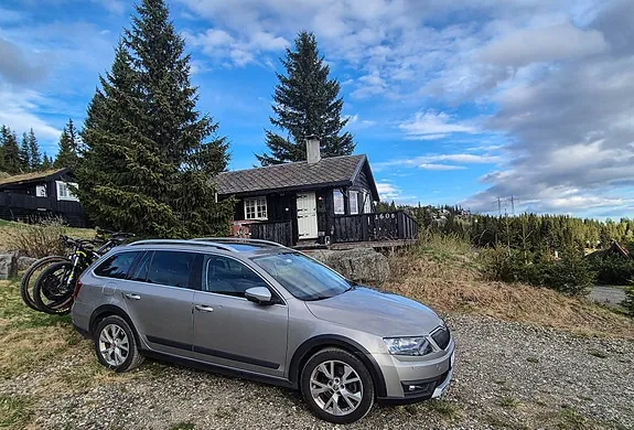 Skoda Octavia Scout 2015 photo 3