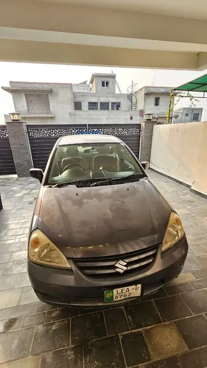Suzuki Liana
