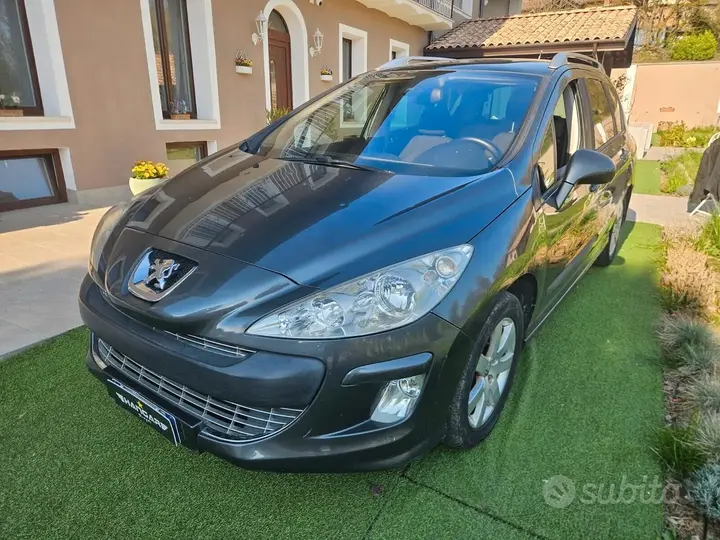 Peugeot 308 2008 photo 2