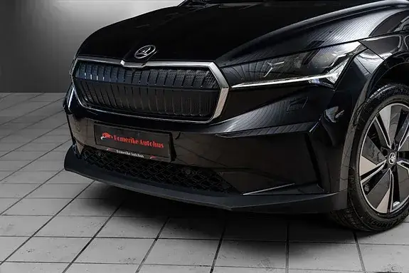 Skoda Enyaq 2022 photo 2