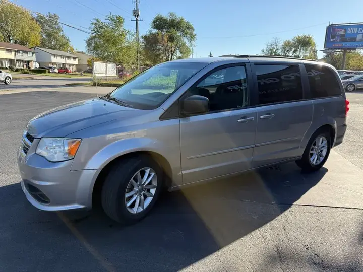 Dodge Grand Caravan 2013 photo 3