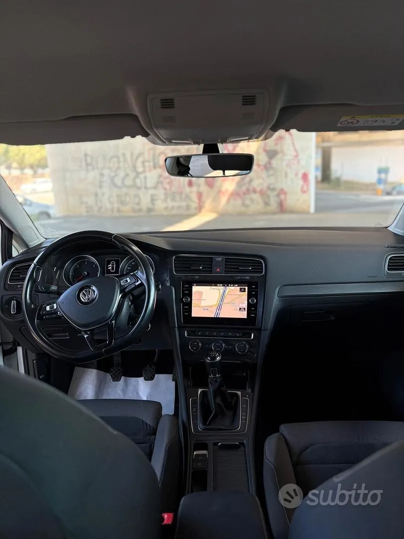 Volkswagen Golf 2019 photo 3
