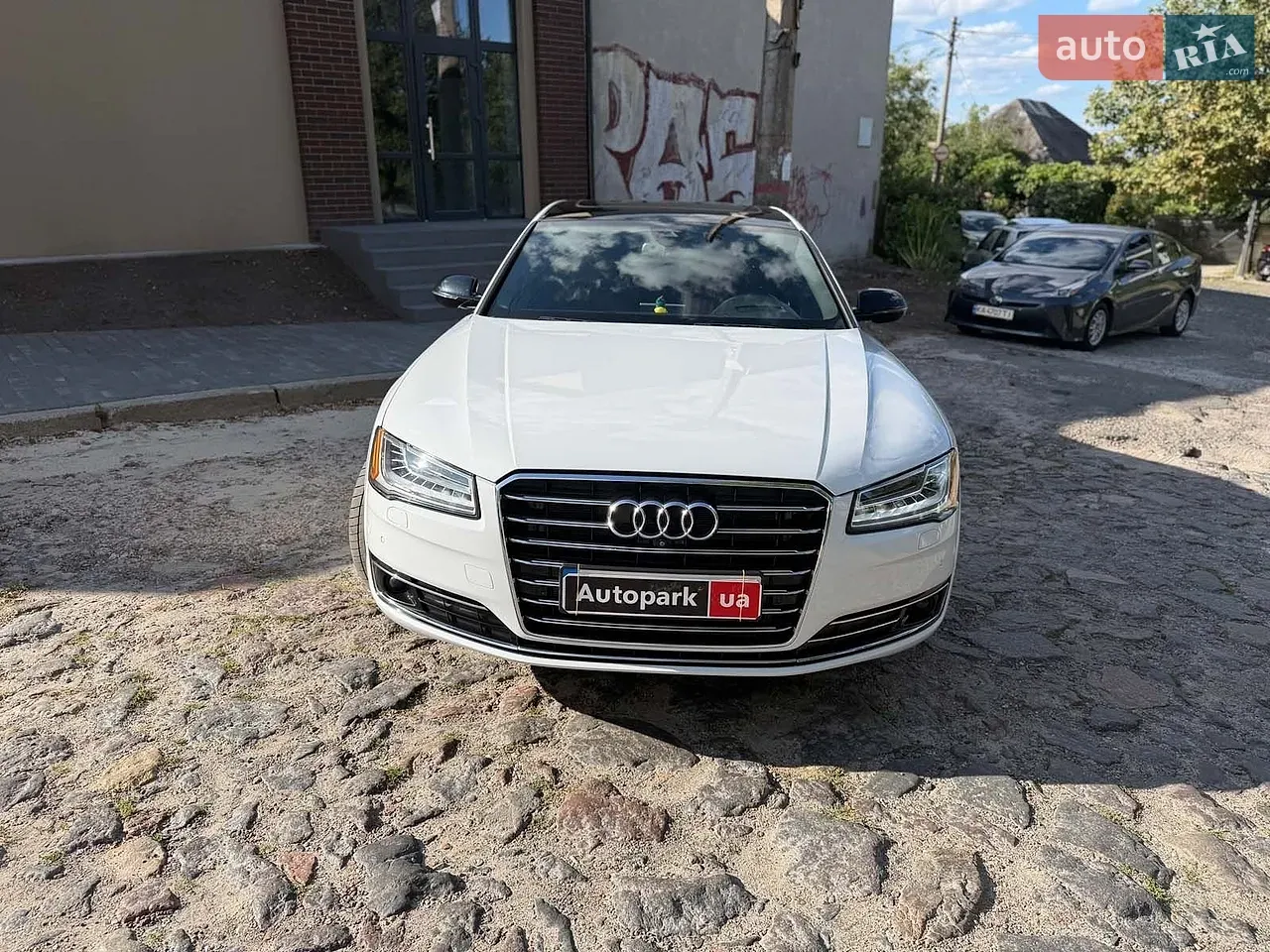 Audi A8 2016 photo 2