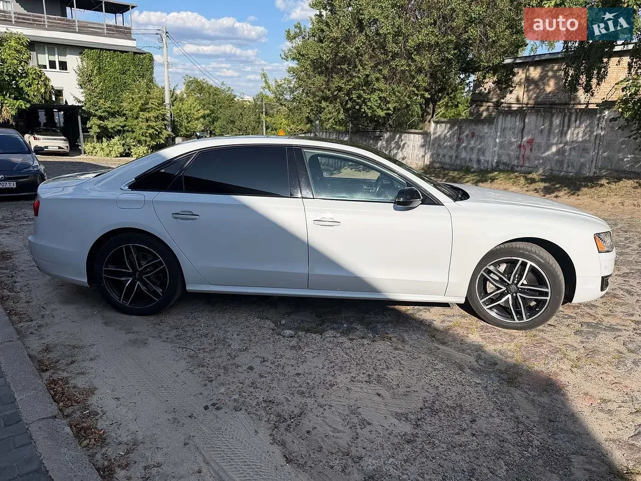 Audi A8 2016 photo 5