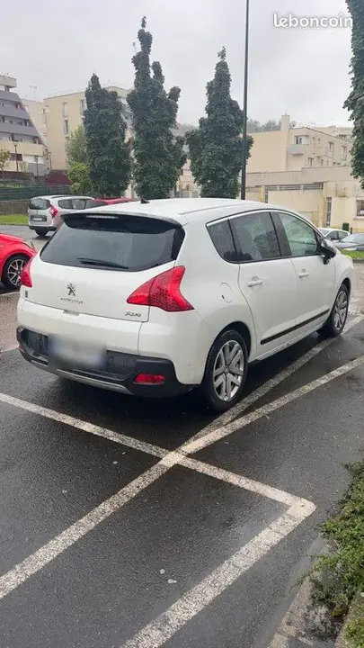 Peugeot 3008 2012 photo 2