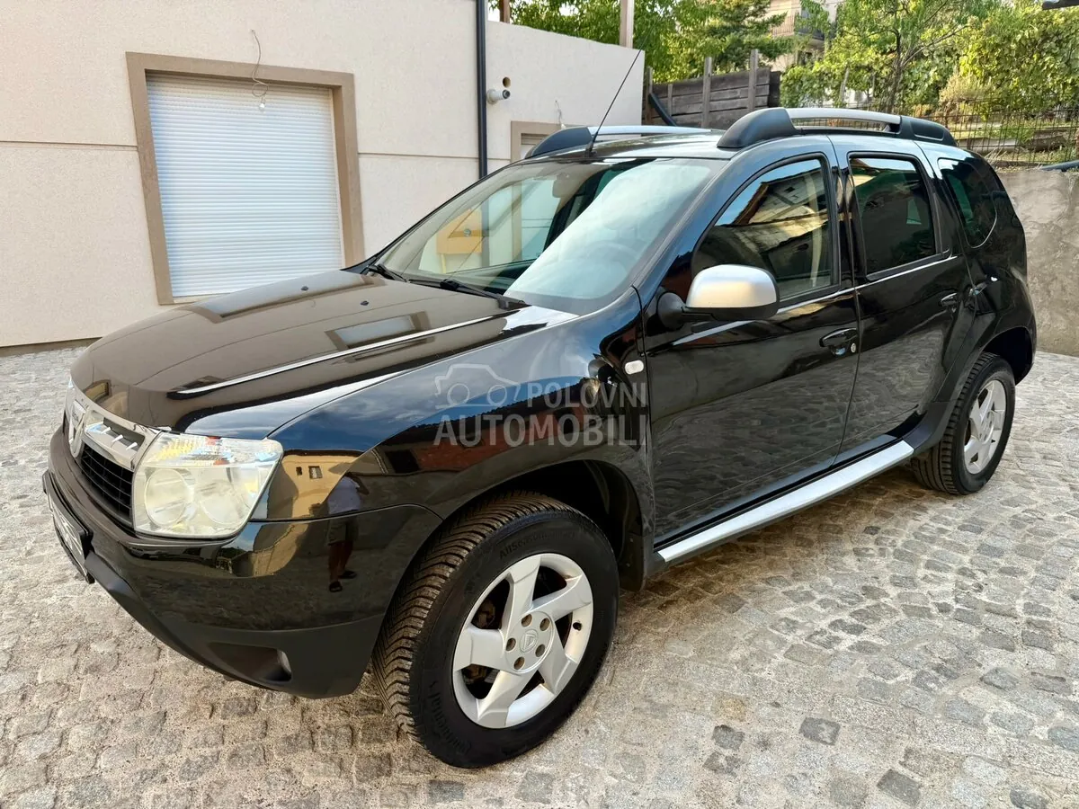 Dacia Duster 2010 photo 4