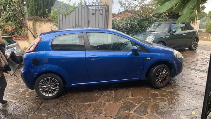 Fiat Punto Evo 2011 photo 4